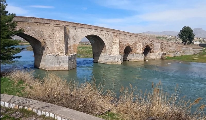 پل ساسانی بیستون