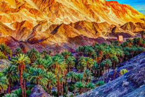 طبس جز کدام استان است؟