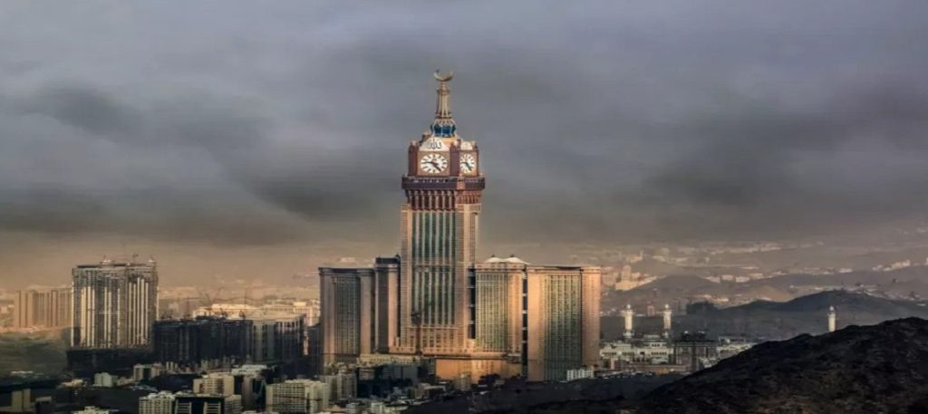 برج ساعت عربستان چند طبقه است؟